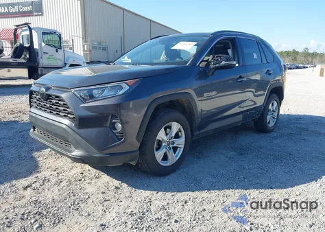 2019 Toyota Rav4 Xle from USA, damaged, VIN 2T3W1RFV5KW041768